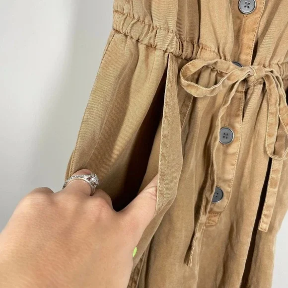 ALICE + OLIVIA Tiana Button Front Patch Pocket Jumpsuit 0 - Picture 10 of 13